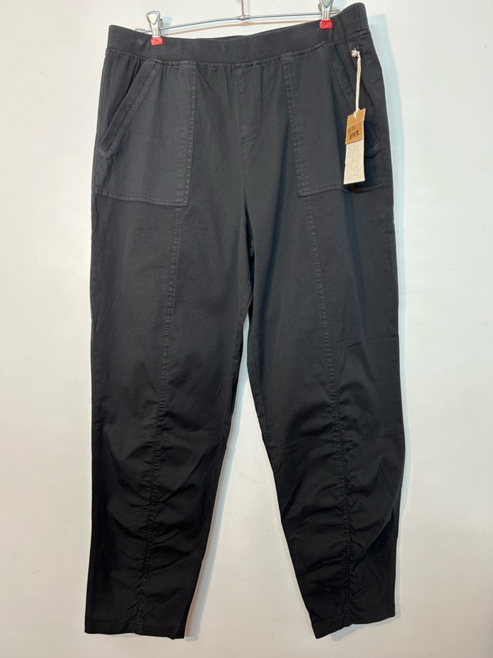 Escape salt wash ruched ankle pants large black